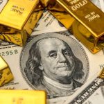 قیمت طلا و دلار متشکل ۲۵خرداد ۱۴۰۱ / بازار طلا همچنان  در سراشیبی